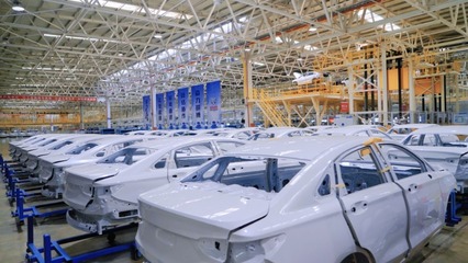 北京汽車云南工廠試駕團(tuán)購會在昆明舉行